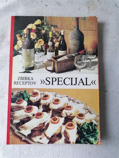 Fotografija: Ročno izdelana zbirka družinskih receptov