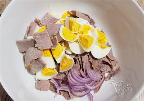 solata z govedino in jajci