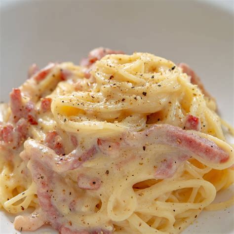 Fotografija testenin Carbonara