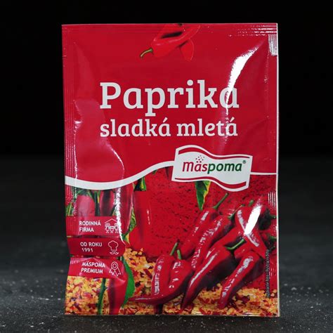 Sladka mleta madžarska paprika v vrečki