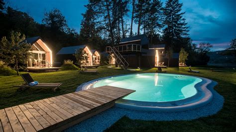 Fotografija glamping hišk v Chocolate Village by the River