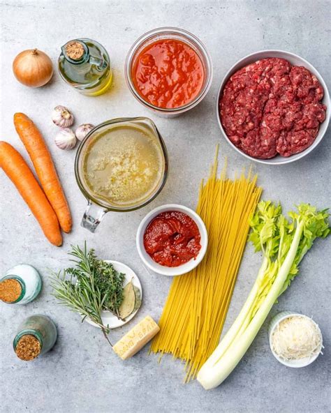 Infographic of the essential ingredients for a real bolognese sauce