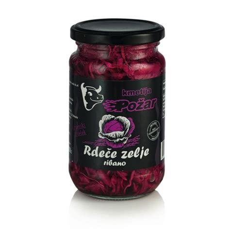 Vloženo rdeče zelje v kozarcu