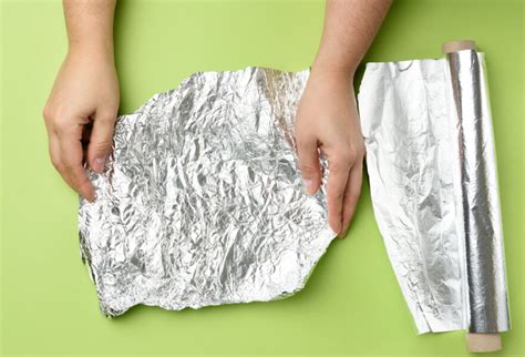 Fotografija: koraki izdelave modelčka iz aluminijaste folije
