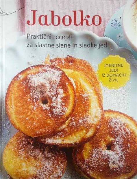Tematska fotografija različnih jedi z ricotto (sladke in slane)