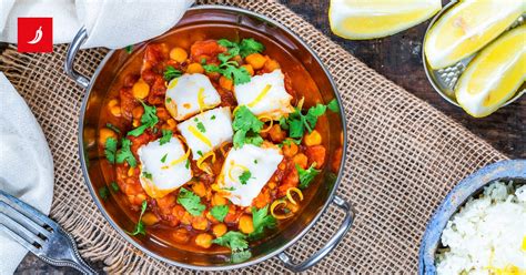 Shema priprave piščančjega curryja od mariniranja do serviranja