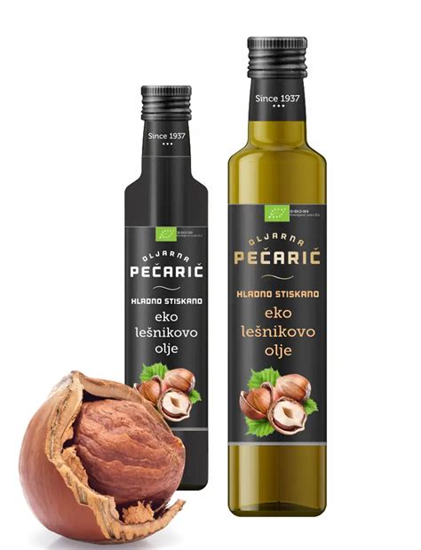 steklenica hladno stiskanega lešnikovega olja z etiketo Oljarne Pečarič