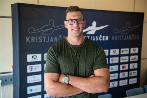 Kristjan Čeh s predstavniki Panvite ob podpisu pogodbe