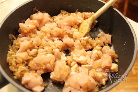 Prikaz postopka priprave omake iz piščančjega soka