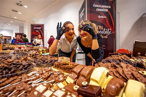 slika jedi s Festivala čokolade, ki vključujejo slovenske sestavine in čokolado