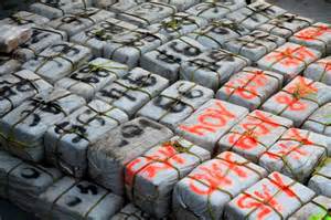 Ilustracija zgodovinskega zemljevida, ki prikazuje pot koruze iz Amerike v Evropo.