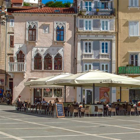 Udoben ambient kavarne in čajnice