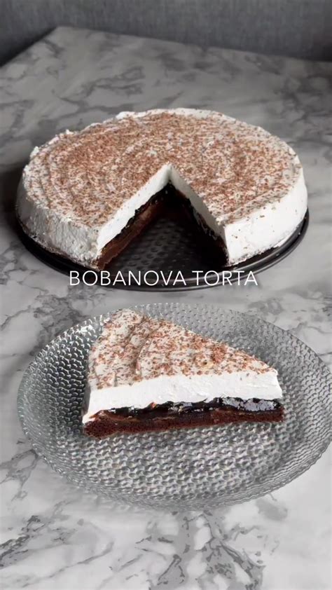 Pekač s čokoladnim biskvitom za teksaško ploščo