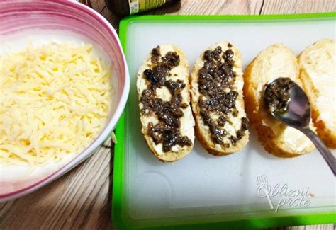 Slika okusne, kremaste polente s tartufato.