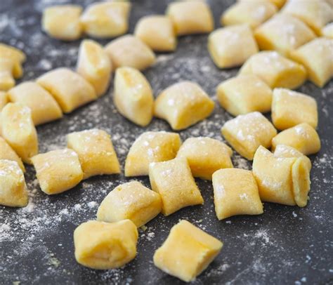 priprava domačih njokov