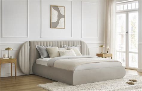 Ilustracija čistega in urejenega spalnega prostora z antialergijskim vzglavnikom