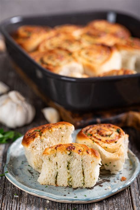 priprava česnove paste in maslene osnove