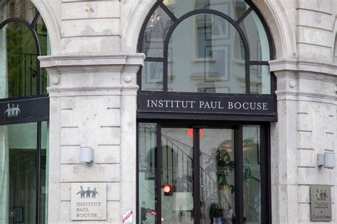 Zunanjost Institut Paul Bocuse v Lyonu