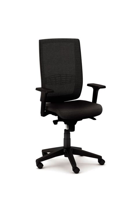 Različne barve cvetač na vrtni tržnici.