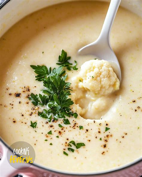 Thematic photo of a bowl of creamy cauliflower soup with rice