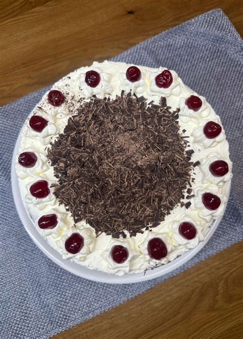 Klasična Schwarzwaldska torta