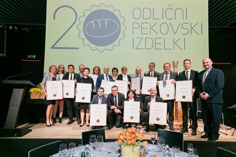 Fotografija zlatih priznanj za pekovske in slaščičarske izdelke