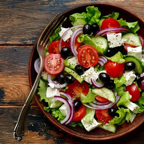 Fotografija: Sveža grška solata z feta sirom in olivami