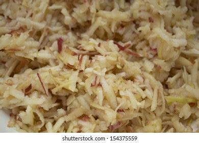 Thematic photo of grated apples for pie filling