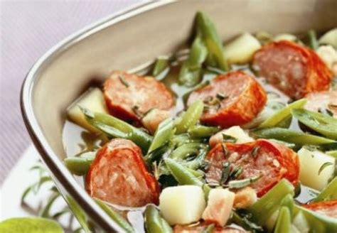 Fotografija slanine pite s stročjim fižolom