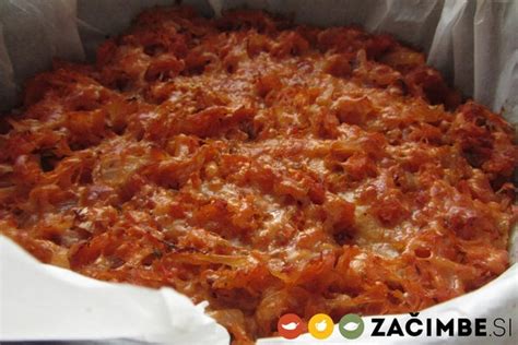 Infographic of layers in baked kislo zelje and prosena kaša