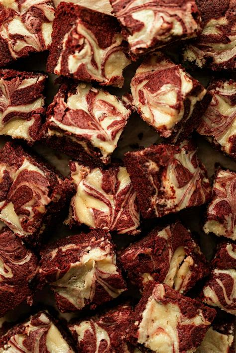 Fotografija dunajskih čokoladnih kock ali cheesecake brownijev