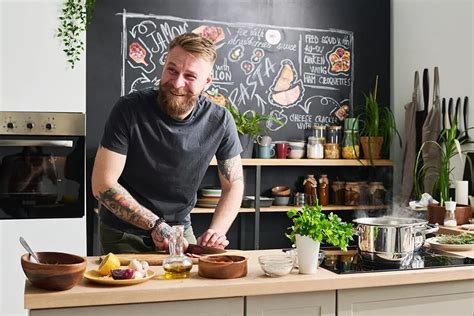 Tematska fotografija spreja za kuhanje v kuhinji