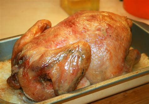 Priprava piščanca za peko: odstranjevanje odvečnih delov