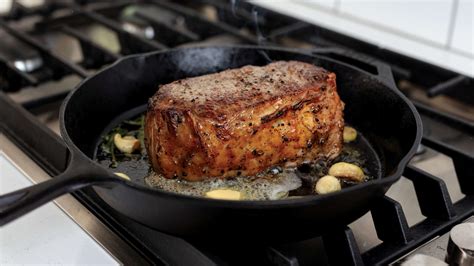 postopek pečenja svinjskega fileja - sear and roast metoda