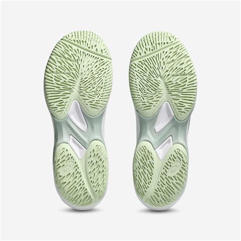 Fotografija različnih sort fižolovih strokov (zeleni, rumeni, pisanih zrnov).