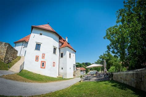 lokacija gostinskega lokala ob grajskem parku v Ormožu