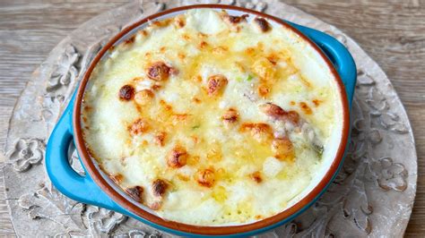 preverjanje gostote kuhane bešamel omake na žlici