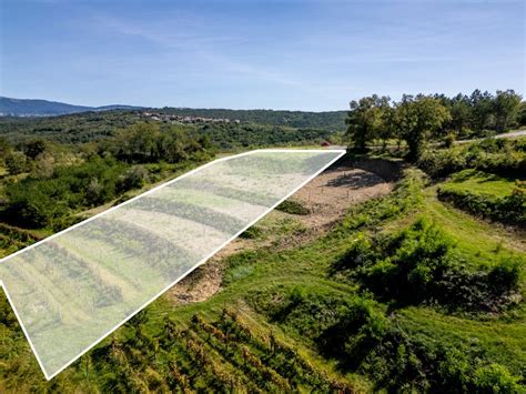 Tematska fotografija: onesnažena tla in kmetijska površina
