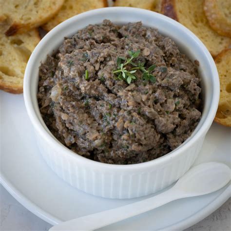 Fotografija gobove zmesi (duxelles)
